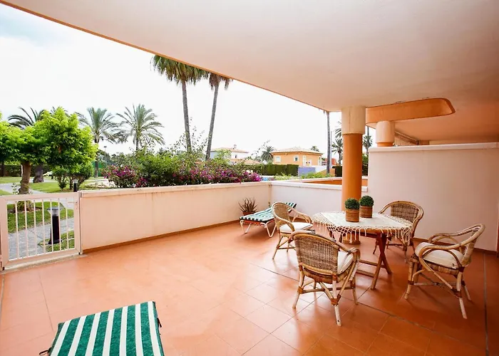 Poseidon Apartment *